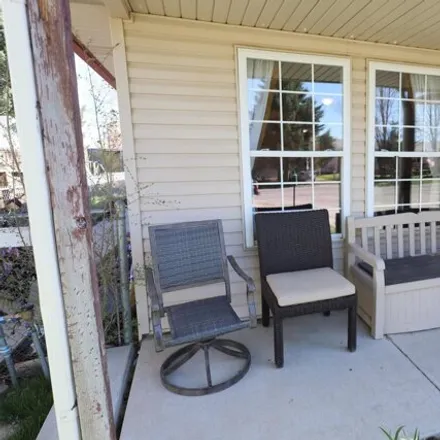 Image 2 - 333 East D Street, Shoshone, ID 83352, USA - Townhouse for sale