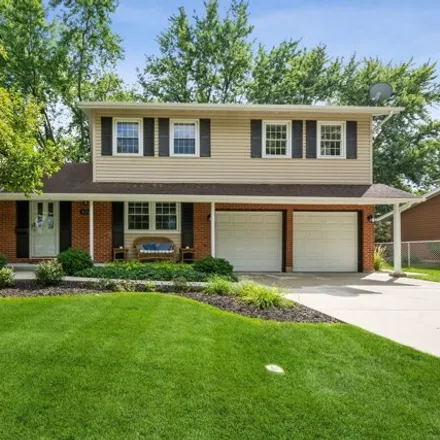 Buy this 4 bed house on 909 East Cooper Drive in Palatine, IL 60074