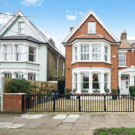 Buy this 6 bed duplex on Park Road in London, W4 3ER