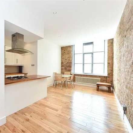 Image 2 - Saxon House, 56 Commercial Street, Spitalfields, London, E1 6RW, United Kingdom - Apartment for rent