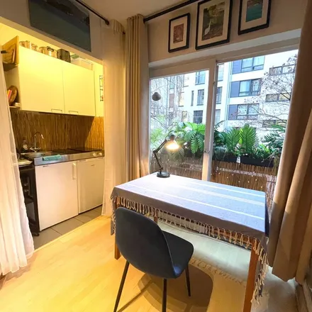 Rent this 1 bed apartment on Brabanter Straße 27 in 50672 Cologne, Germany