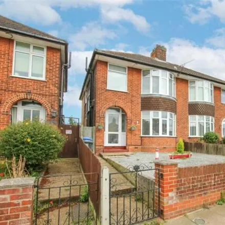 Buy this 3 bed duplex on Severn Road in Ipswich, IP3 0PX