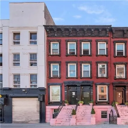 Buy this 32 bed house on 150 East 105th Street in New York, NY 10029