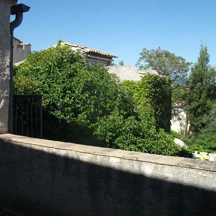 Rent this 2 bed apartment on Chemin de Vinsobres in 26110 Nyons, France