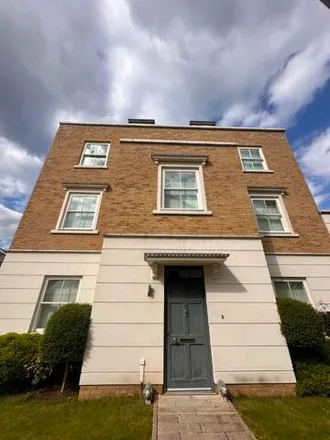 Image 1 - Fitzroy Gate, Egerton Drive, London, TW7 7FB, United Kingdom - House for rent