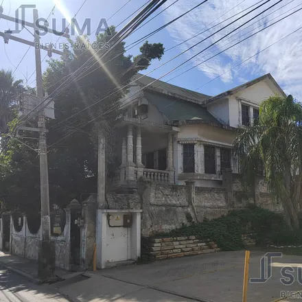 Buy this studio house on Avenida Miguel Hidalgo y Costilla in 89140 Tampico, TAM