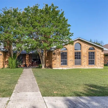 Rent this 3 bed house on 3335 San Mateo Drive in Plano, TX 75023