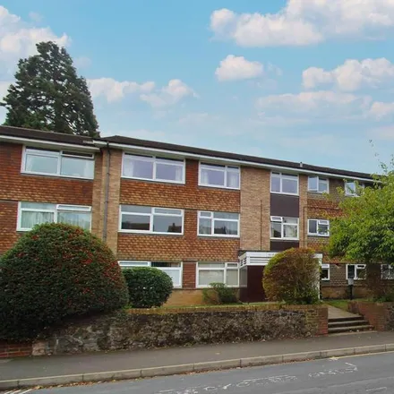 Rent this 3 bed apartment on Glyndale Grange in Mulgrave Road, London