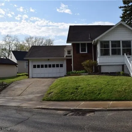 Buy this 3 bed house on 229 West Park Road in North Canton, OH 44720