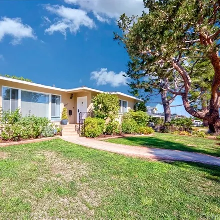 Image 1 - 26247 Ocean View Avenue, Harbor Hills, Lomita, CA 90717, USA - Duplex for sale