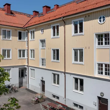 Rent this 1 bed apartment on Danska Vägen 73 in 416 59 Gothenburg, Sweden