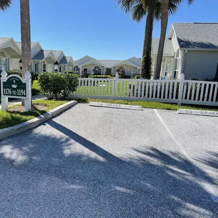 Image 5 - 1192 Northwest Lombardy Drive, Port Saint Lucie, FL 34986, USA - Townhouse for sale