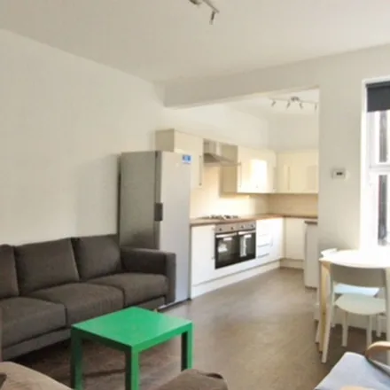 Image 3 - 458 Ecclesall Road, Sheffield, S11 8PJ, United Kingdom - Apartment for rent