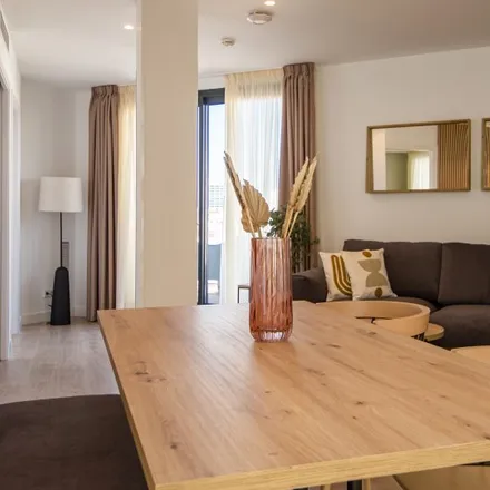 Rent this 2 bed apartment on Carrer de Viladomat in 161, 163