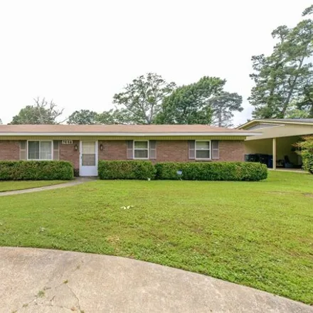 Buy this 3 bed house on 9454 Boxwood Drive in Ridgewood, Shreveport