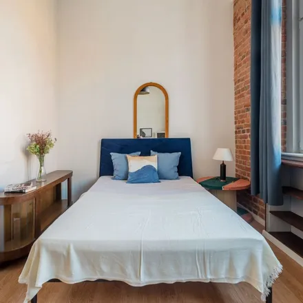 Rent this 7 bed apartment on Gdyńskich Kosynierów 9 in 80-866 Gdańsk, Poland