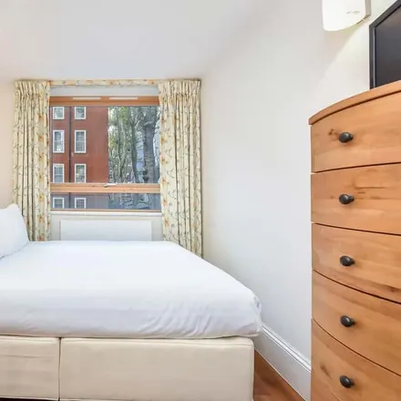 Image 6 - 2 Tavistock Place, London, WC1H 9RA, United Kingdom - Apartment for rent