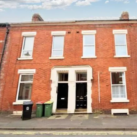 Image 5 - North Cliff Street, Preston, PR1 8JA, United Kingdom - Room for rent