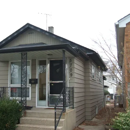 Buy this 3 bed house on 5707 North Mobile Avenue in Chicago, IL 60646
