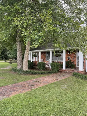Image 5 - 737 Williamson Street, East Brewton, Escambia County, AL 36426, USA - House for sale