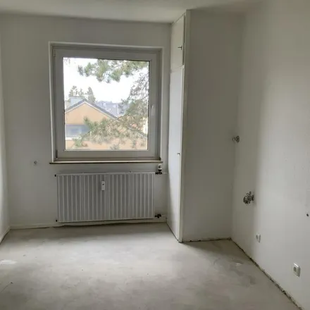 Rent this 3 bed apartment on Kärntner Straße 31 in 41063 Mönchengladbach, Germany