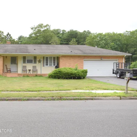 Rent this 3 bed house on 872 Brookside Drive in Toms River, NJ 08753
