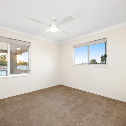 Rent this 4 bed apartment on 27 Ellington Street in Tarragindi QLD 4121, Australia