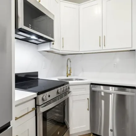 Image 3 - 204 West 96th Street, New York, NY 10024, USA - Apartment for rent