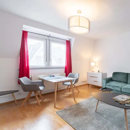 Rent this 2 bed apartment on Nassauer Straße 16 in 60439 Frankfurt, Germany