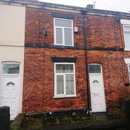 Rent this 2 bed townhouse on Ducie Street in Whitefield, M45 6HG