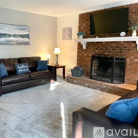 Image 1 - 701 Branniff Drive, Unit FURNISHED - Townhouse for rent