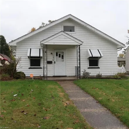 Buy this 2 bed house on 1919 East 44th Street in Ashtabula, OH 44004