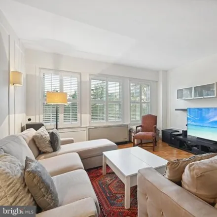 Image 9 - The Westerchester, 4000 Cathedral Avenue Northwest, Washington, DC 20016, USA - Condo for sale