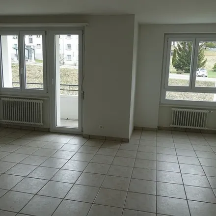 Image 5 - Rue Girardet 23, 2400 Le Locle, Switzerland - Apartment for rent