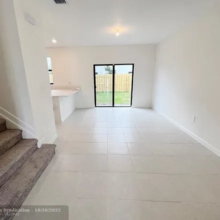 Image 2 - 28605 Southwest 142nd Court, Homestead, FL 33033, USA - Townhouse for rent
