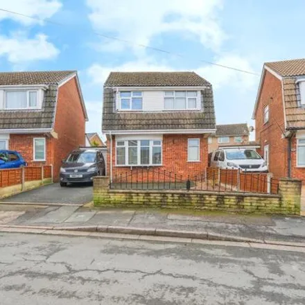 Buy this 3 bed house on Glen Park Drive in Hesketh Bank, PR4 6TA