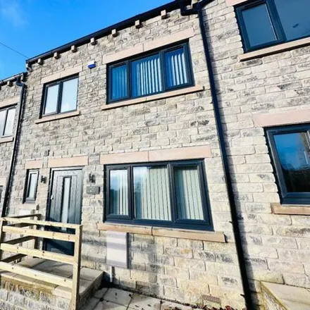 Buy this 4 bed townhouse on Orchard Street West in Milnsbridge, HD3 4TE