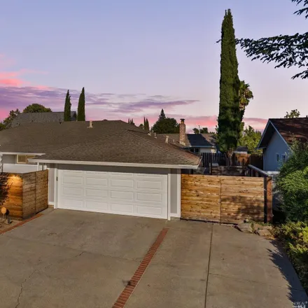 Buy this 3 bed house on 2152 Madrone Drive in Fairfield, CA 94534