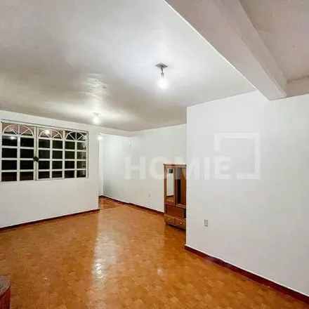 Rent this 2 bed apartment on Calle Resplandor in Colonia Polígono 3, 07550 Ecatepec de Morelos