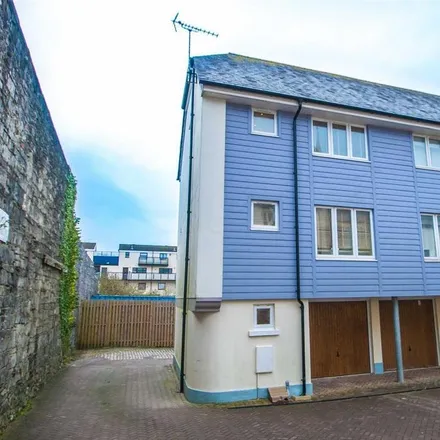 Rent this 3 bed townhouse on Barrack Street in Plymouth, PL1 4GJ