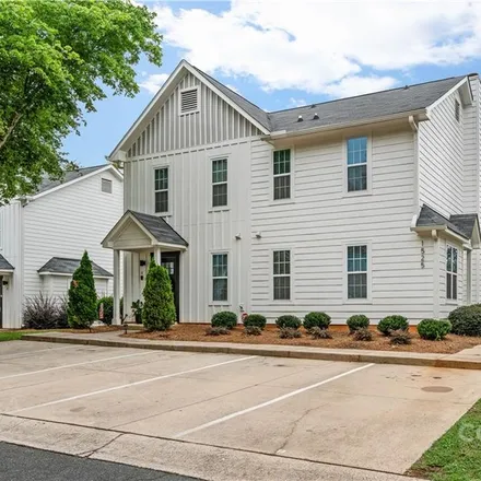 Image 7 - 1523 Briar Creek Road, Charlotte, NC 28205, USA - Townhouse for sale