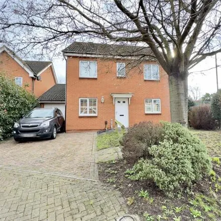 Buy this 4 bed house on 38 Beech Avenue in Swanley, BR8 8AU