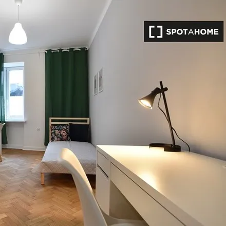 Rent this 5 bed room on Warsaw in Nautilus, Nowogrodzka 11