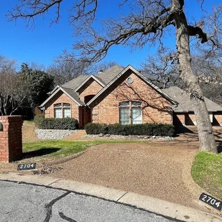 Rent this 4 bed house on unnamed road in Arlington, TX 76006