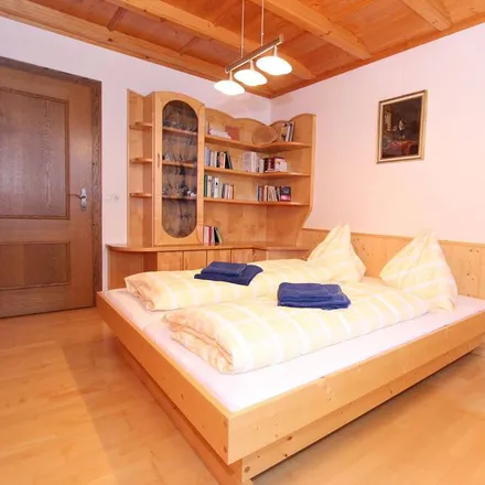 Rent this 6 bed house on Piesendorf in Dorfstraße 15, 5721 Walchen