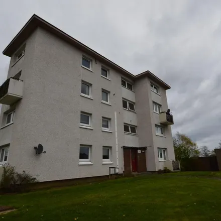 Rent this 2 bed apartment on Chapel Level in Kirkcaldy, KY2 6RZ