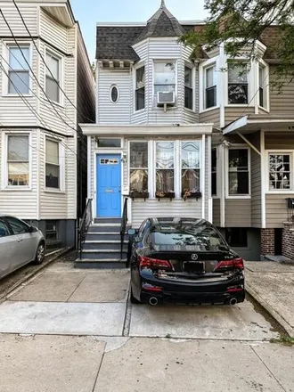 Buy this 4 bed house on 425 Fairmount Avenue in Bergen Square, Jersey City