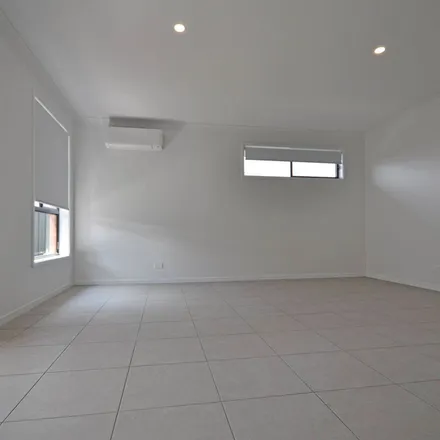 Image 7 - Gladstone Way, Holmesville NSW 2285, Australia - Apartment for rent