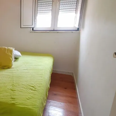 Rent this 2 bed room on Rua José António Lopes in 1900-193 Lisbon, Portugal