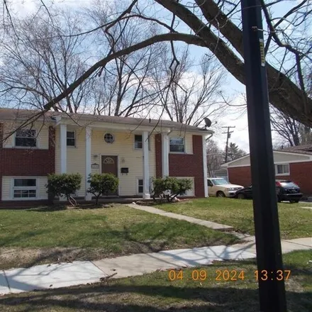 Buy this 5 bed house on 1248 Frontage Road in Ypsilanti Charter Township, MI 48198